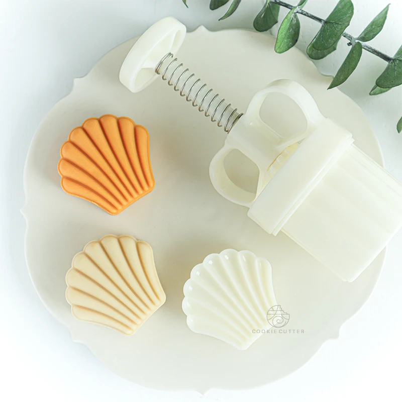 

50g Shell Shape Mooncake Mold Mid-autumn Festival Scalloped Pineapple Cake ABS Plastic Pastry Hand Press Plungers Scallop