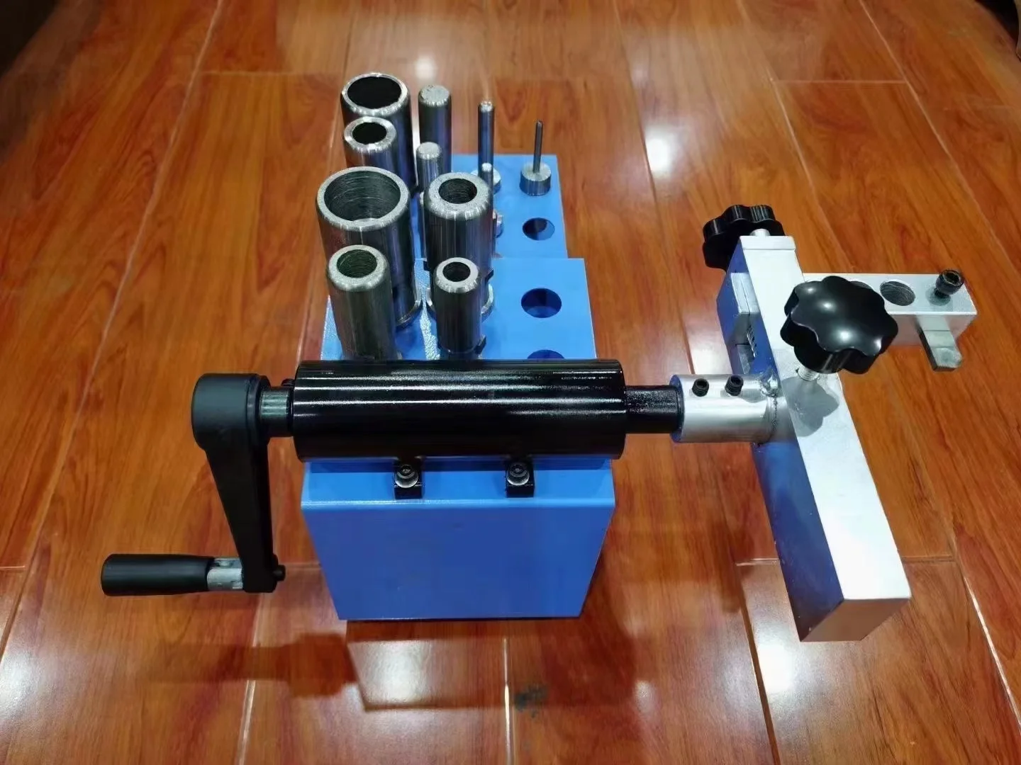 

2 inch hand hydraulic hose peeling machine with full sets of spindles