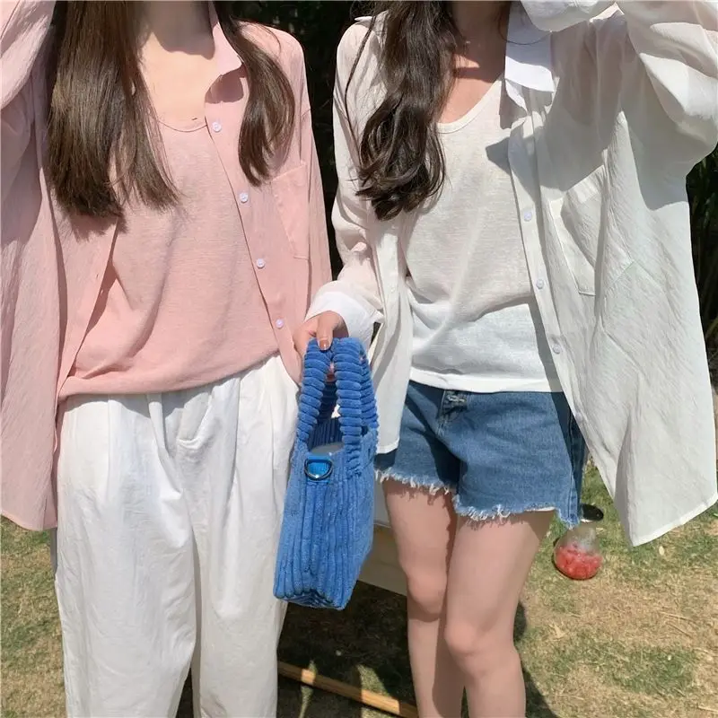 Рисунок 6 - Женская Тонкая блузка с отложным