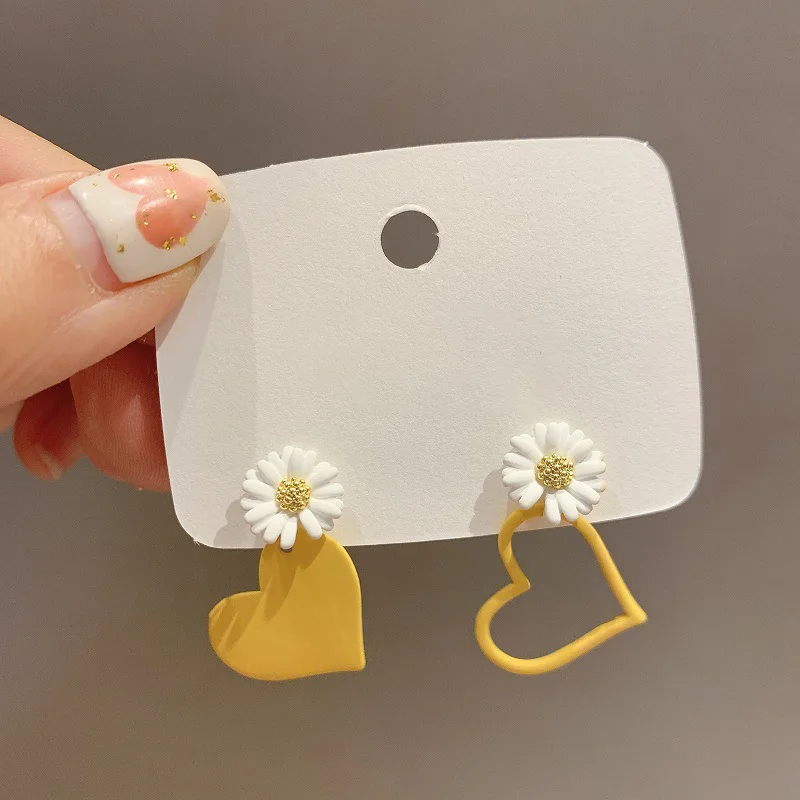 

Fashion Heart Drop Earrings For Women Red Yellow Color 2023 Fashion Trendy Accessoires Woman Girls Earring Trending Products