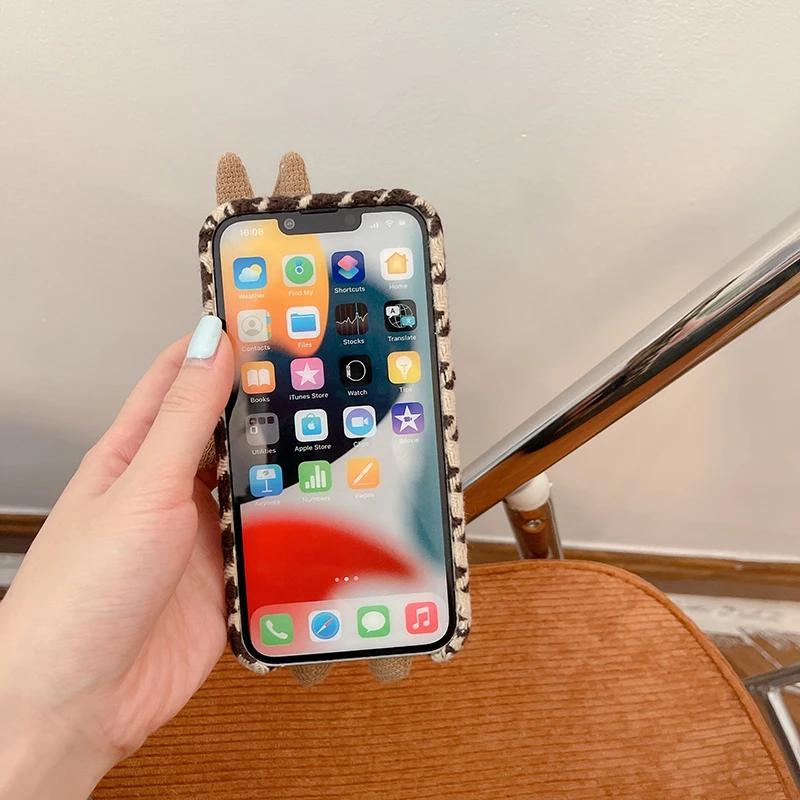 Коричневый плюшевый чехол для телефона с игрушечным кроликом IPhone 16 15 14 13 12 11 Pro Max