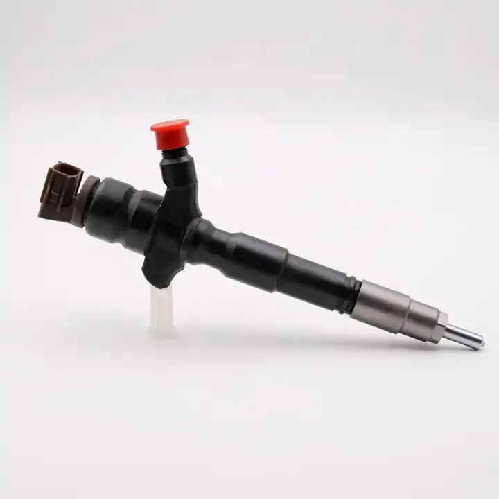 Новый инжектор дизельного топлива 23670-30050 095000-5880 095000-5881 095000-5660 высокого качества