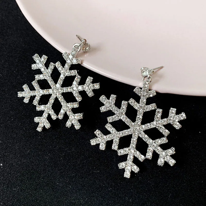 

Exaggerated large snowflakes Korean temperament rhinestone fashion personality trend earrings