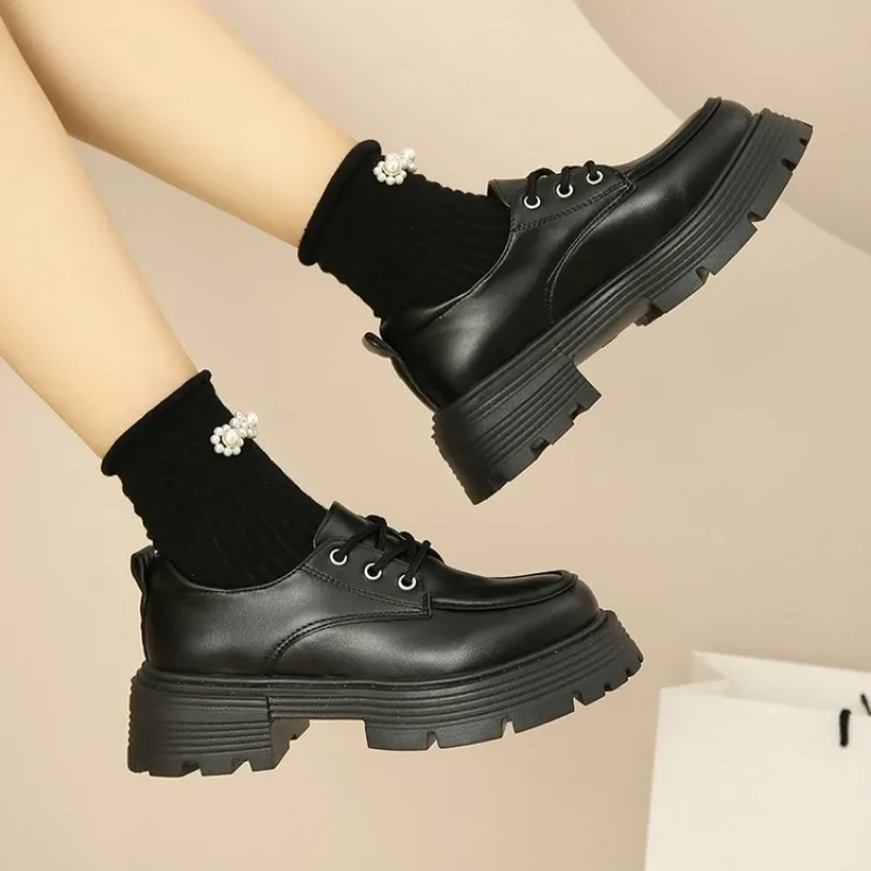 Мокасины женские кожаные на платформе удобные лоферы Вулканизированная подошва