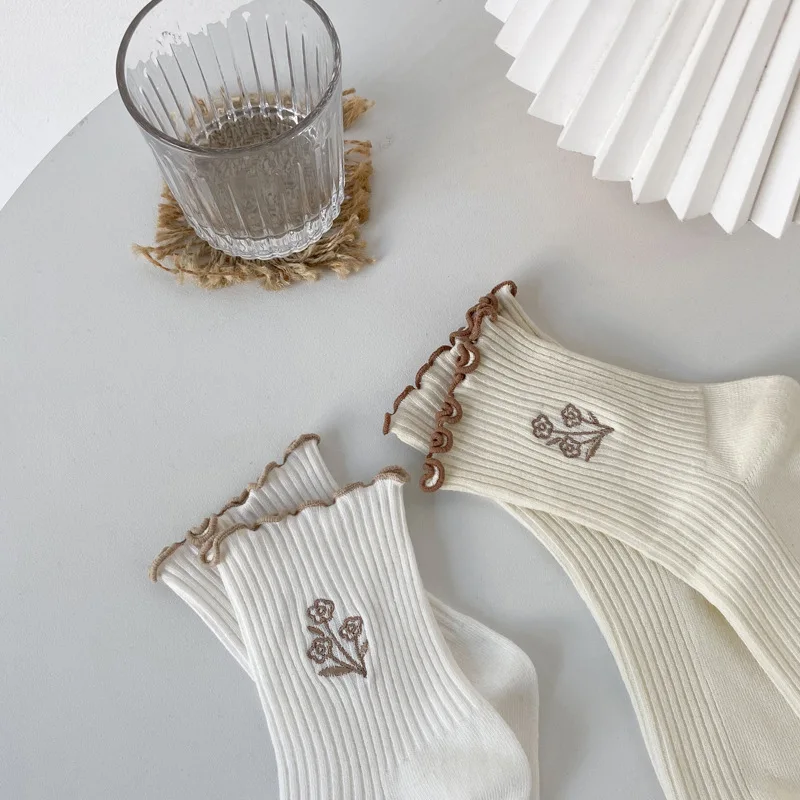 3 Pairs Retro Embroidered Floral Socks Literary Solid Color Lace Women Cotton Socks Girl Tide Striped Middle Tube Fashion Socks