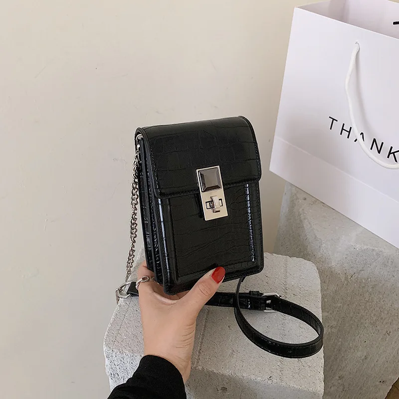 

Textured One-shoulder Women's Bag 2022 Spring New Fashion All-match Messenger Bag Popular Mobile Phone Small Square Bag