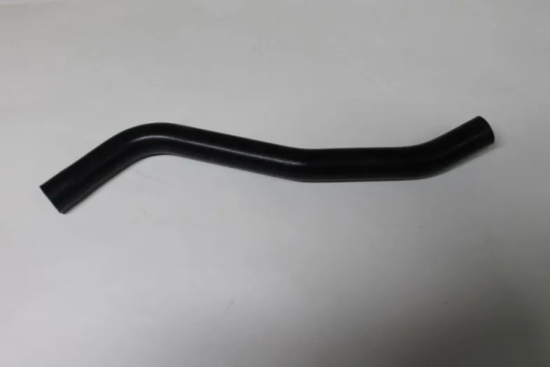 Патрубок печки /1118/ отопит. подводящ. - Фирма АО БРТ |