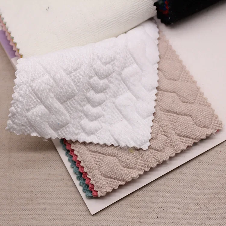 Жаккардовая трикотажная ткань с 3D цепочкой 350 г для курток шорт платьев домашней