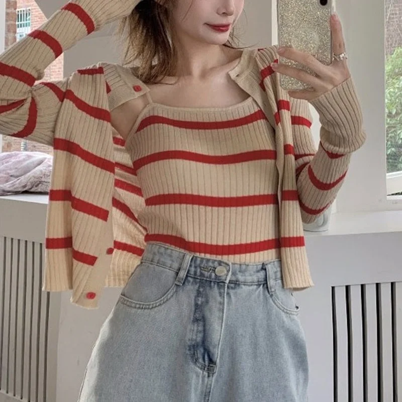

Loose Sweet Style Sweaters Women Knitted Cardigan Women Autumn Striped Contrast Color Two-Piece Knitted Cardigan with Camisole