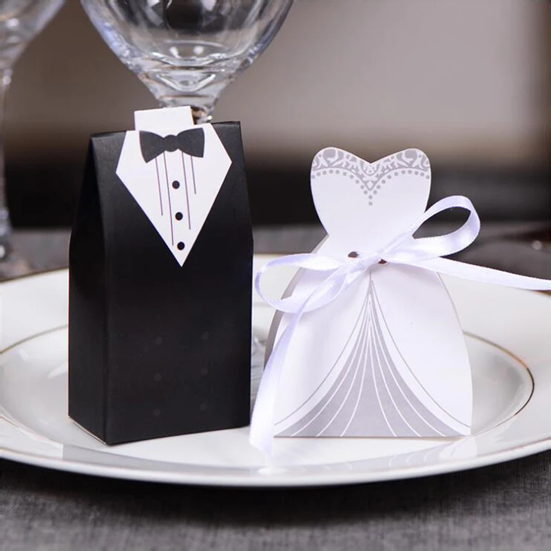 

20pcs White Bride & Black Groom Wedding Candy Box Engagement Party Guest Gifts Favors Souvenirs Thank You Chocolate Boxes B027