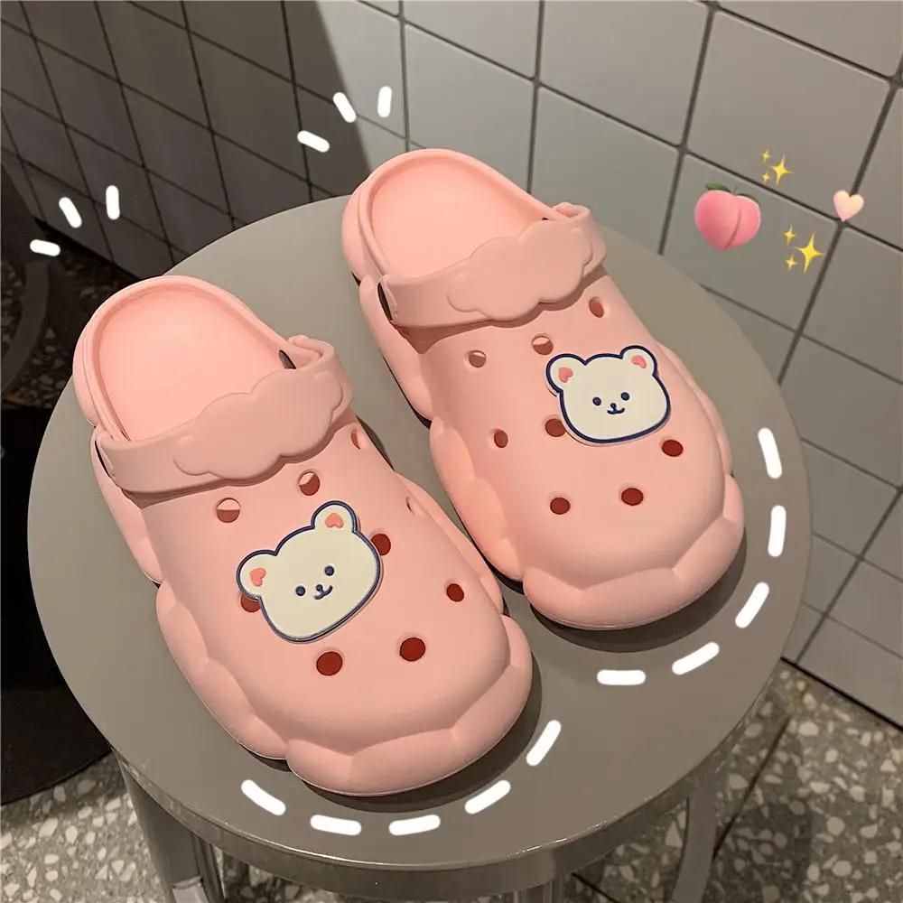 

Womens Garden Beach Shoes Clogs for Women Cartoon Bear Casual Sandals Outdoor Slides Zapatos Para Mujer Sandalias De Mujer