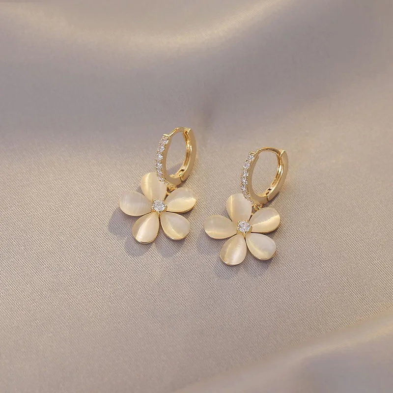 

Korean Cute Opal Flower Pendant Hoop Earrings For Women Fashion Inlaid Zircon Gold Color Metal Circle Earrings Wedding Jewelry