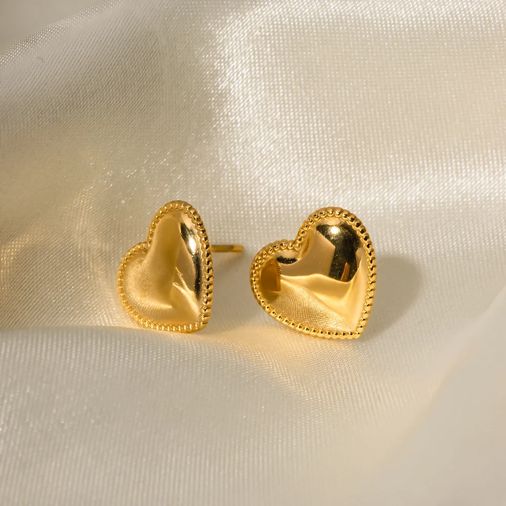 Stainless Steel PVD 18K Gold Plated Tarnish Waterproof Simply Heart Stud Earrings For Woman Jewelry Wholesale Trendy