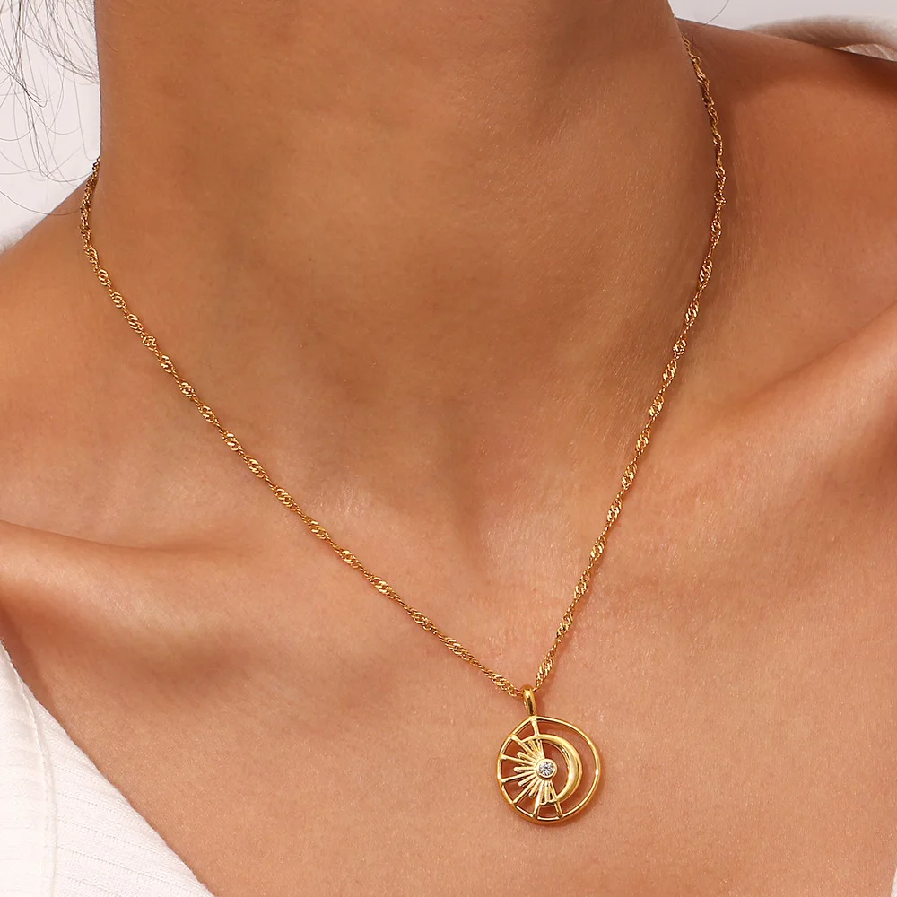 

Hollow Zircon Sun Moon Pendant Necklace for Women Stainless Steel Plating 18 K Gold Jewelry Waterproof