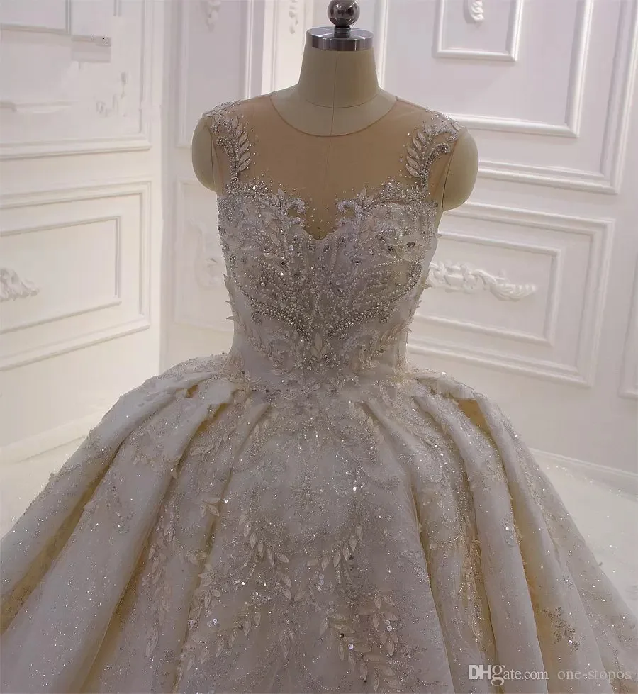 Бальное Платье Свадебное платье без бретелек с блестками и V-образным вырезом