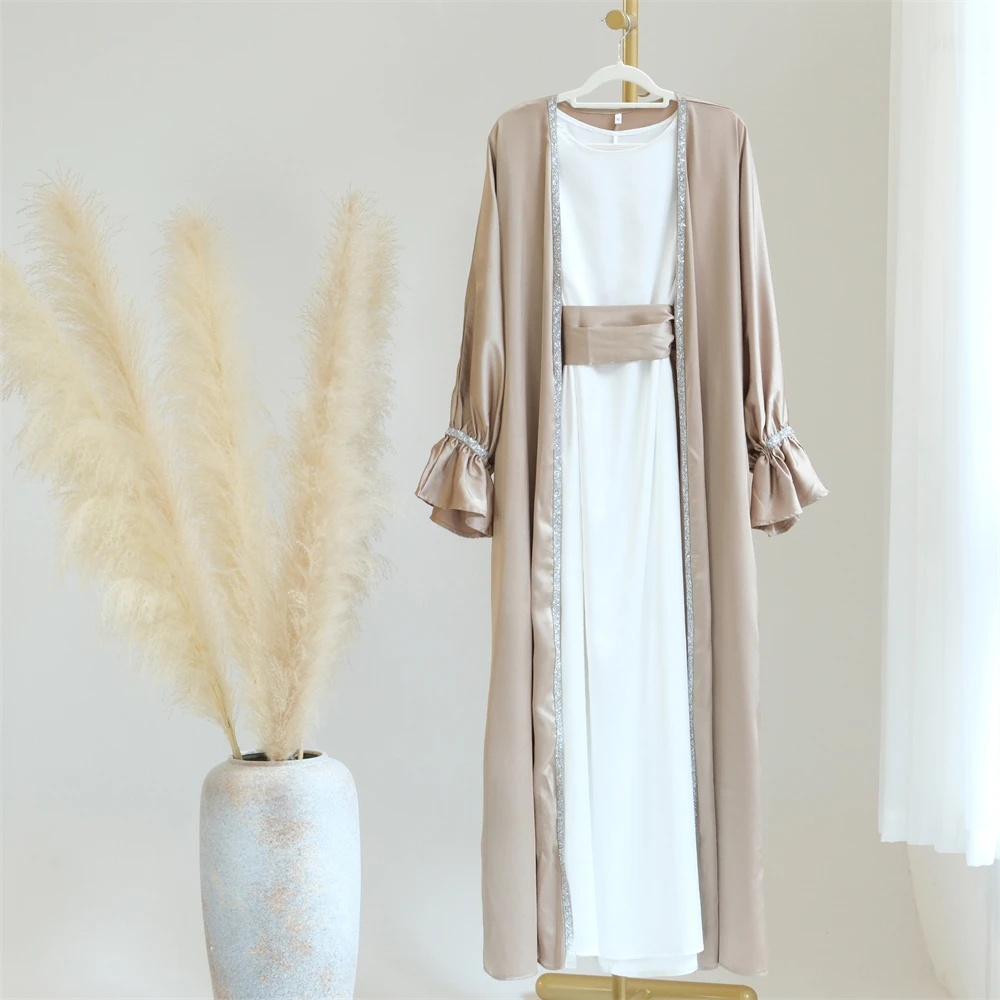 2 шт. атласное кимоно с бусинами