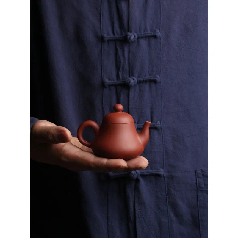 

Original Yixing Clay Small Pear Pot Zhang Lin Hao Chaozhou Handmade Hand Pull Kung Fu Teapot Tea Set Siting Tea Small Size