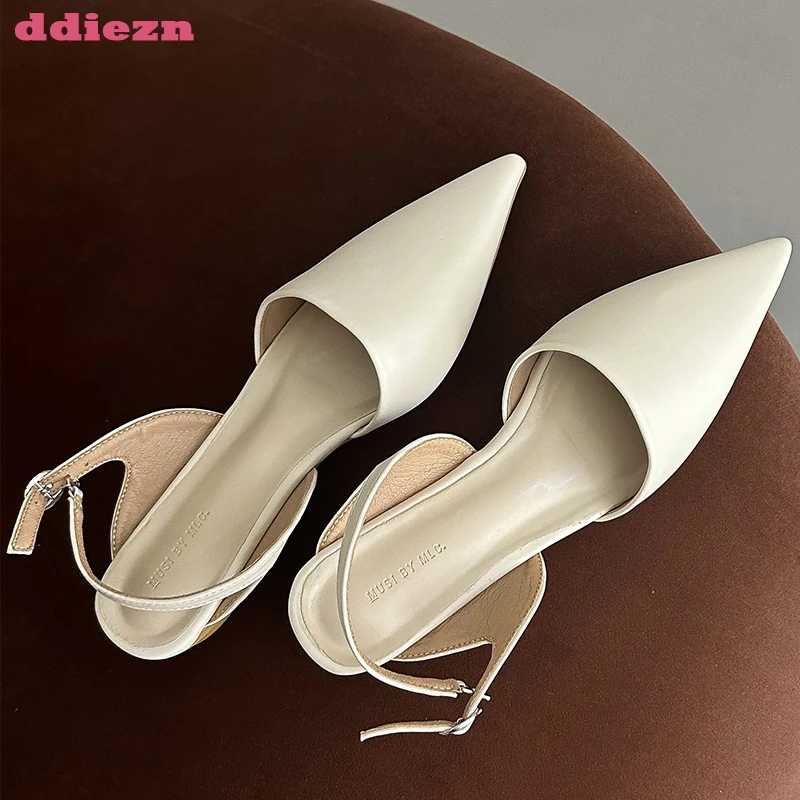 

Женские босоножки на плоской подошве, элегантные женские шлепанцы, летние мюли с ремешком с пряжкой и острым носком, 2023