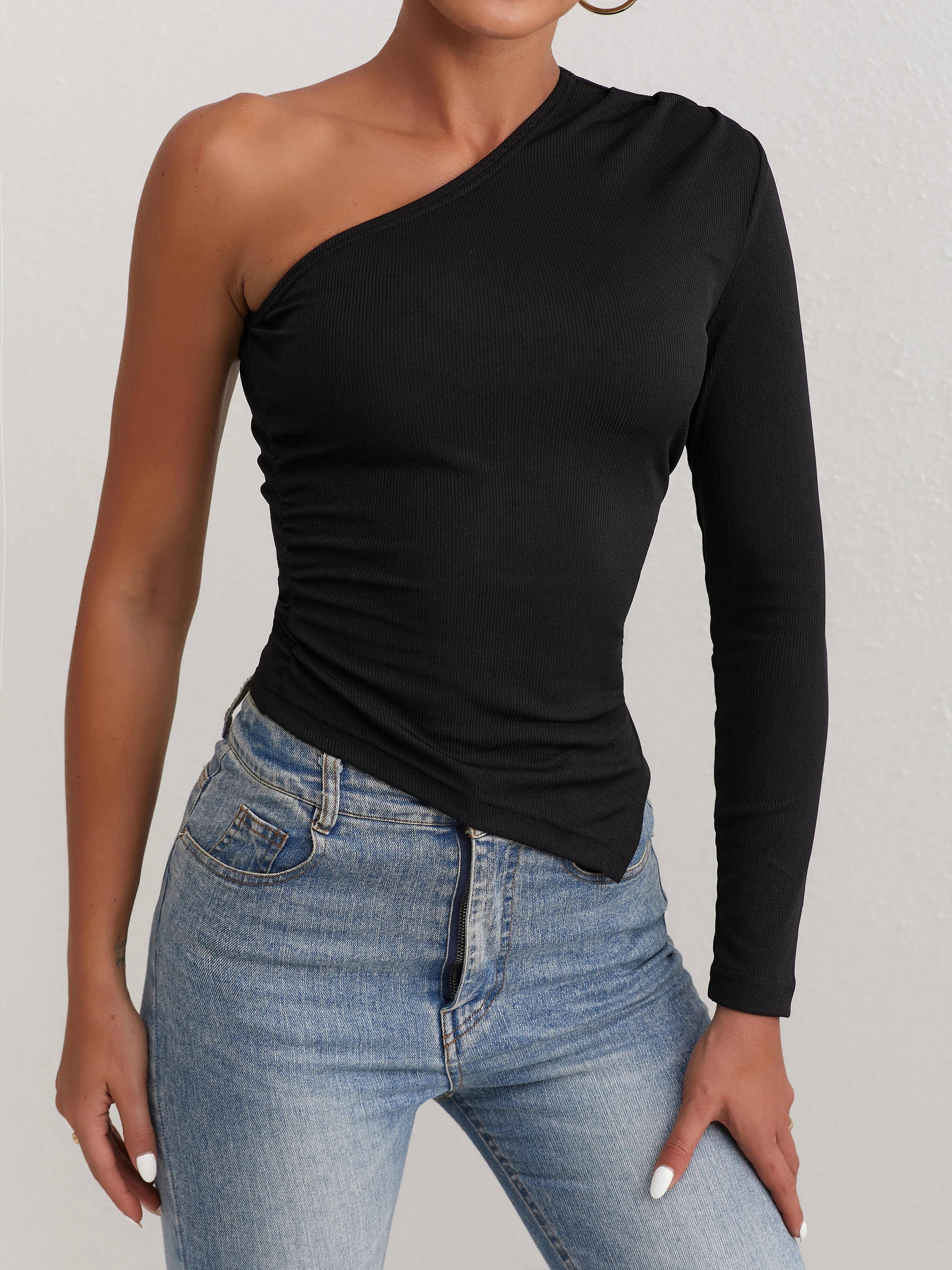 НАПРАВЛЕНИЕ 2407081 Шикарный топ на одно плечо с асимметричным вырезом сексуальный