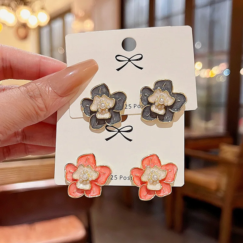 

S925 Silver Needle French Vintage Drop Glaze Flower Earrings for Women Light Luxury Temperament Small Fresh Stud Earrings Y2k