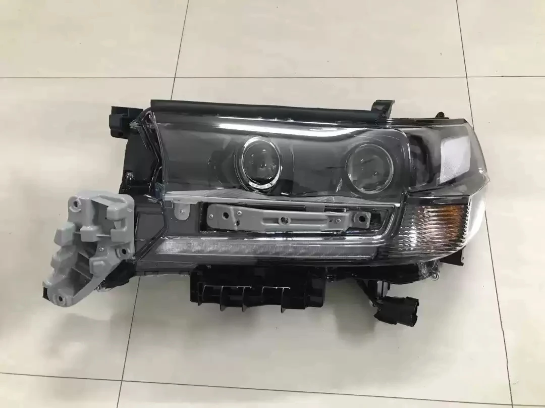 

LED Front Headlamp Headlight Assembly for Toyota Land Cruiser 2016-2021 with Turn Signal