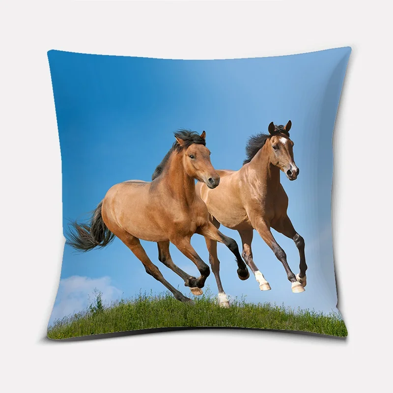 Наволочка 40x40 см с принтом Скачущая Лошадь