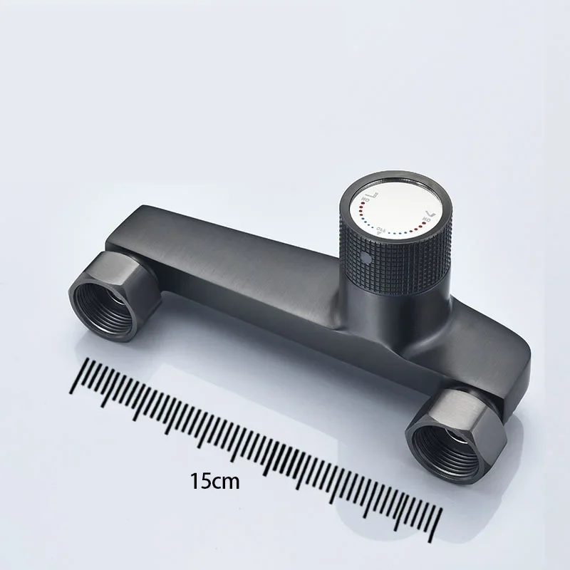 Серый водопадный смеситель для ванны с ручной насадкой душа Хромированный