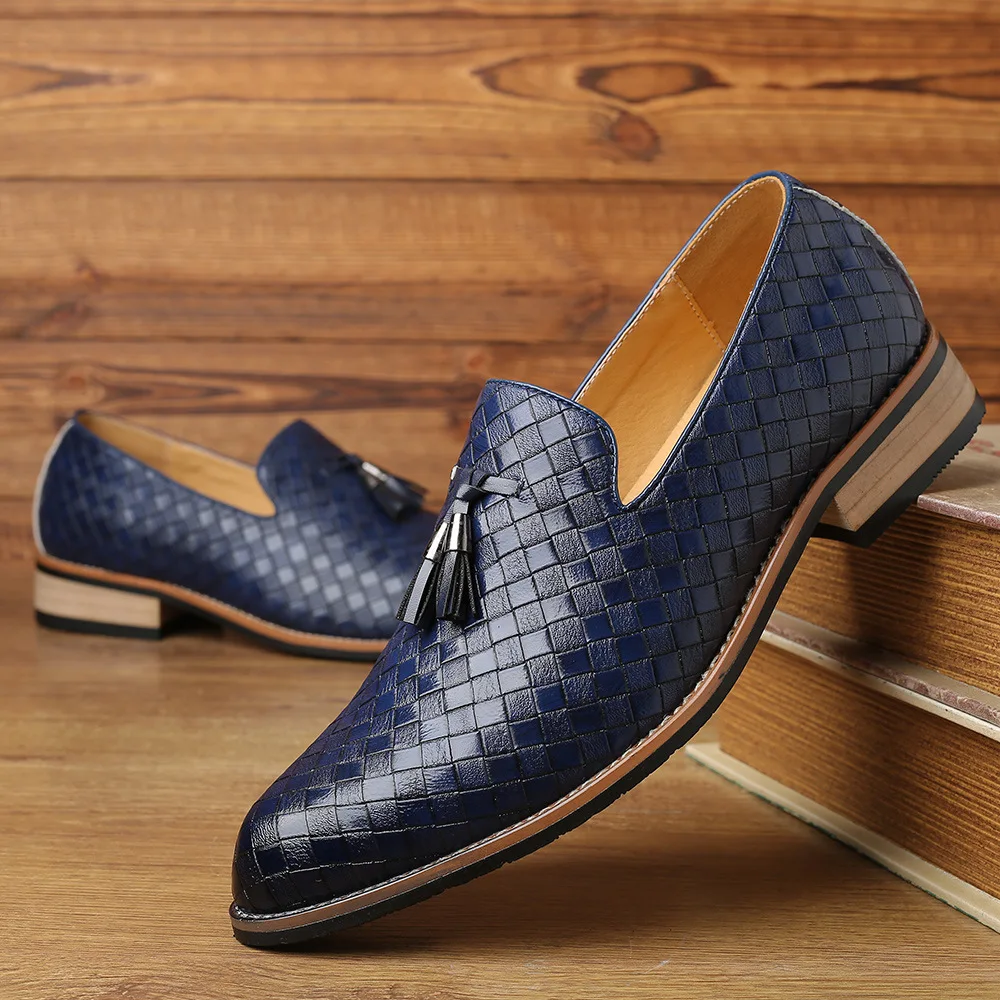 

Men Leather Casual Shoes Male Checkered Fringe Decorate Pointed Toe Party Dress Shoes All-match Slip-on Loafers