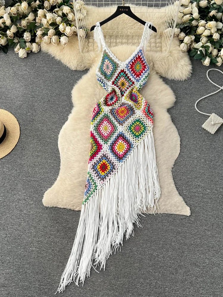 Трикотажное длинное платье для фотосъемки с кисточками женское облегающее без