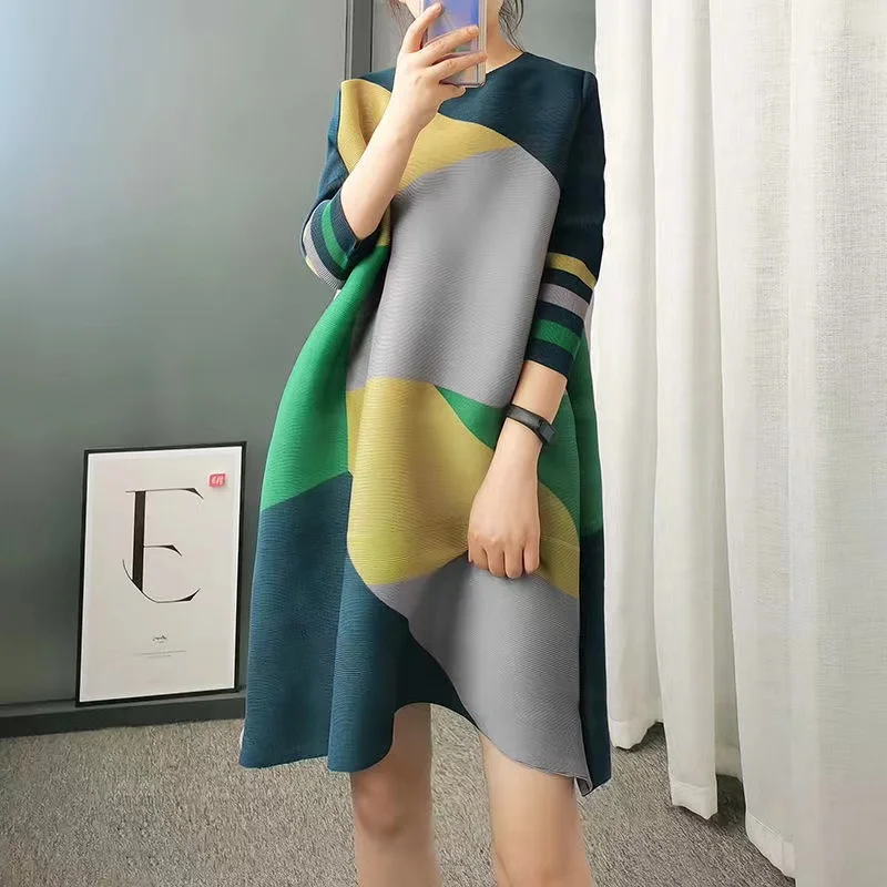 

Women Midi Pleated Dress Print Hit Color Seven Sleeve Round Collar Casual Style Elastic 2022 New Spring Fashion