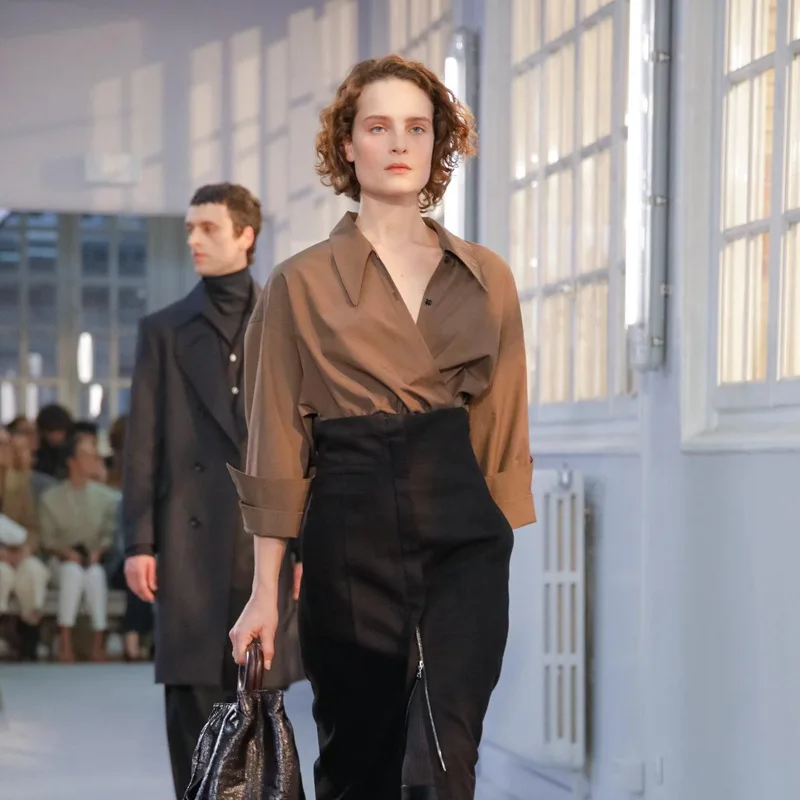 

2022 Spring and Summer New Unisex Pointed Collar Wrap Shirt Womanly Commuting V-Neck Long Sleeve Cotton Shirt