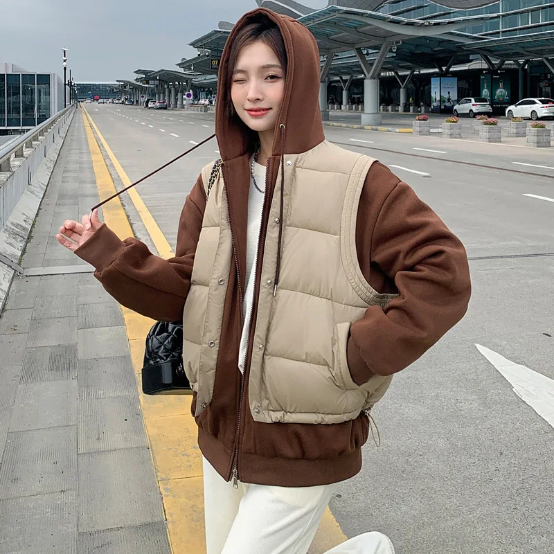 Рисунок 2 - Куртка-жилет женская короткая с капюшоном