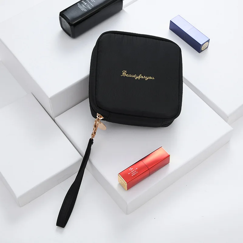 

Earphone Storage Sanitary Napkin Storage Portable Handheld Small Bag Travel Cosmetics Foundation Lipstick Storage Makeup Bags