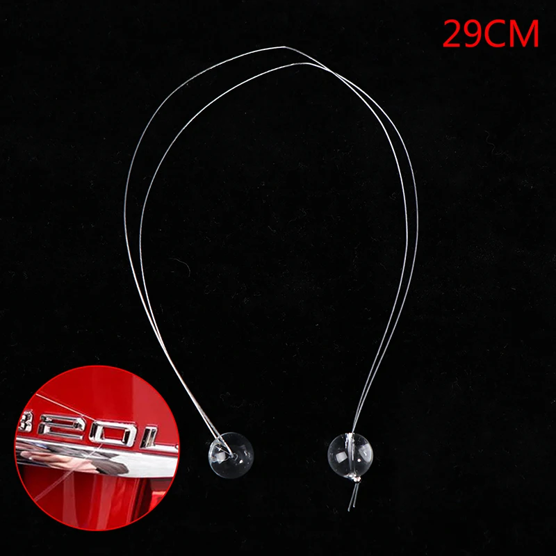 Автомобильный спойлер с эмблемой