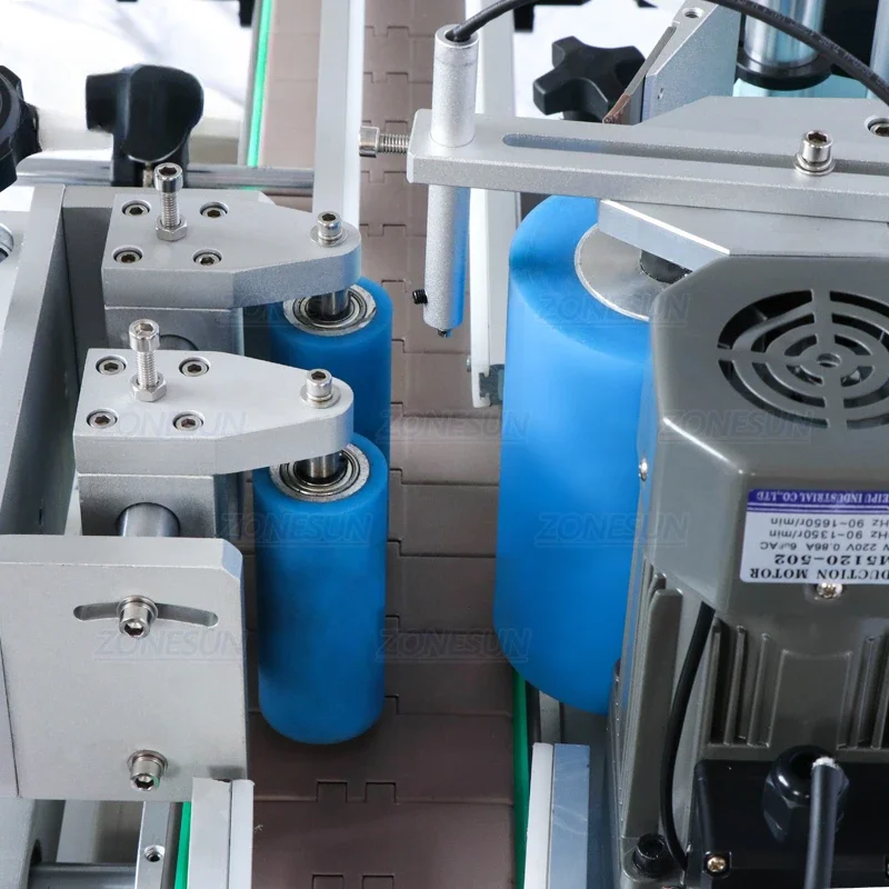 ZS-TB500 Наклейка Vloeibare Zeep Automatische Water Flesannuing Machines 2-сторонний кодер