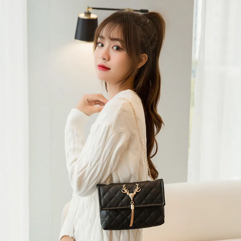 

2022 New Style Chain Rhombus Tassel Women Bags Shoulder Crossbody Messenger Bag Lady Casual Fashion Lipstick Mobile Phone Bag