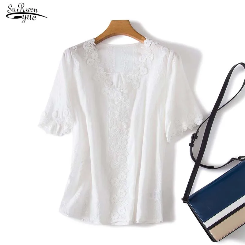 

Summer Floral Pattern Embroidery Decoration Casual Women Shirt Chic Solid V Neck Lace Blouse Puff Sleeved Half Cotton Tops 19795