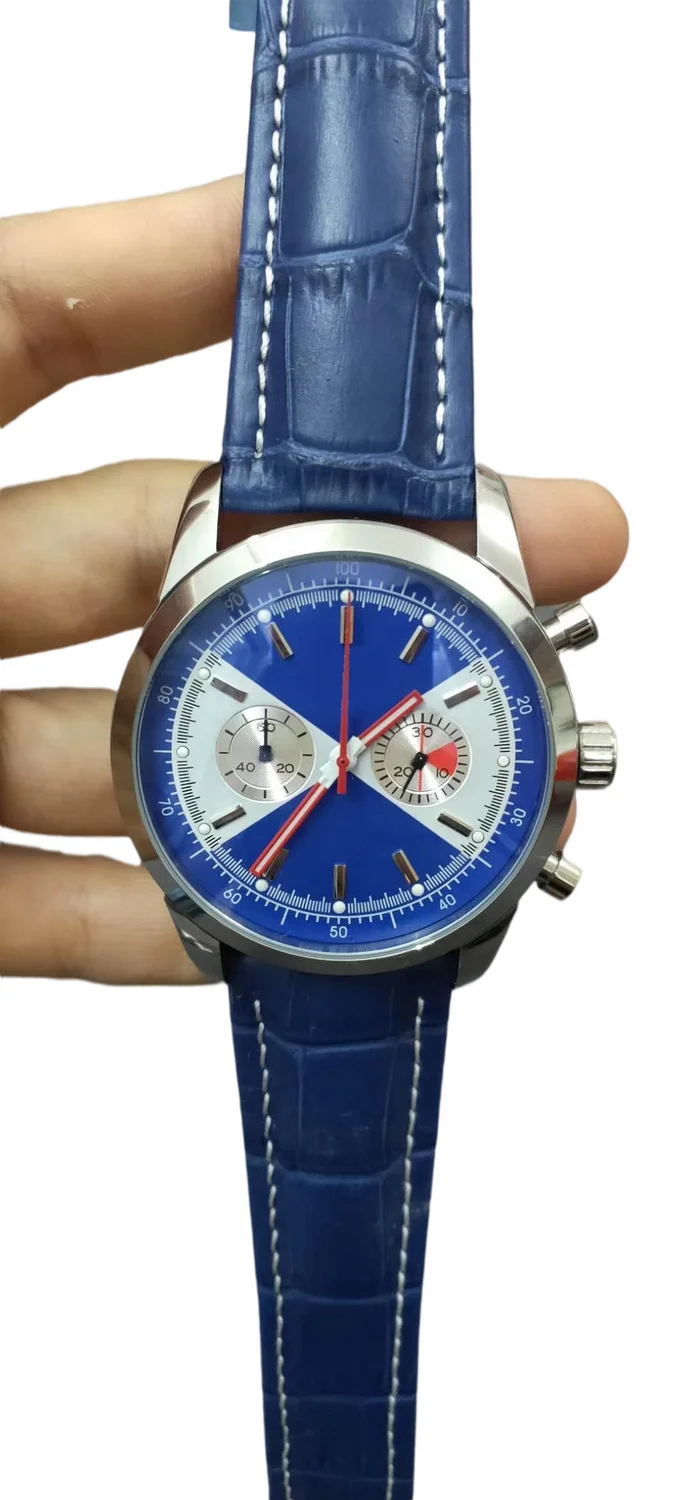 

Мужские кварцевые часы с хронографом и кожаным ремешком