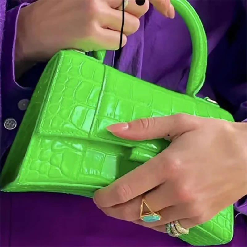 

Women's bags 2022 spring new fashion retro crocodile pattern shoulder bag messenger bag handbag large capacity small square bag