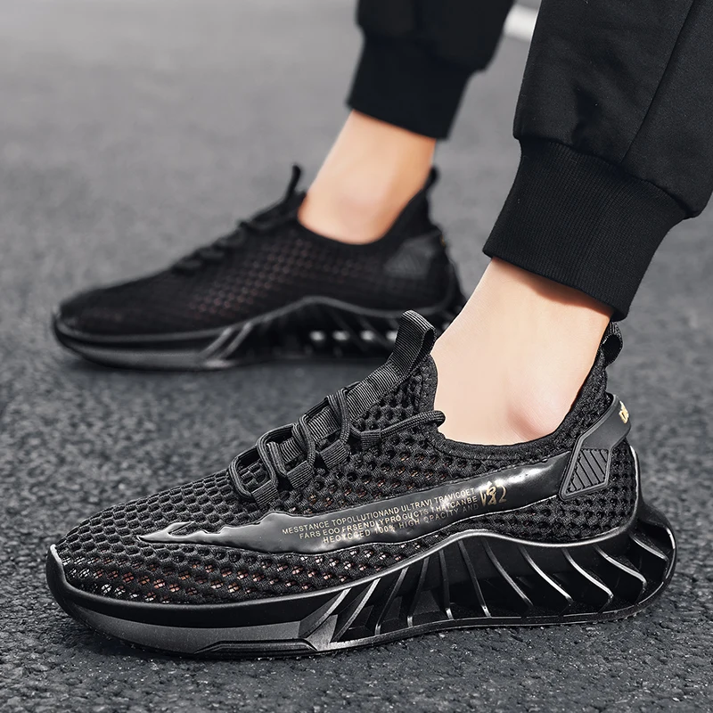 

Men's shoes 2022 new summer breathable deodorant thin mesh sports leisure hollow mesh mesh shoes men's soft sole shoes