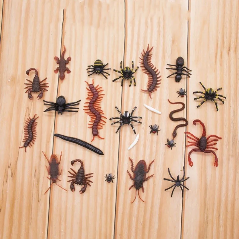 30Pcs Halloween Funny Toys Plastic Cockroach Housefly Centip