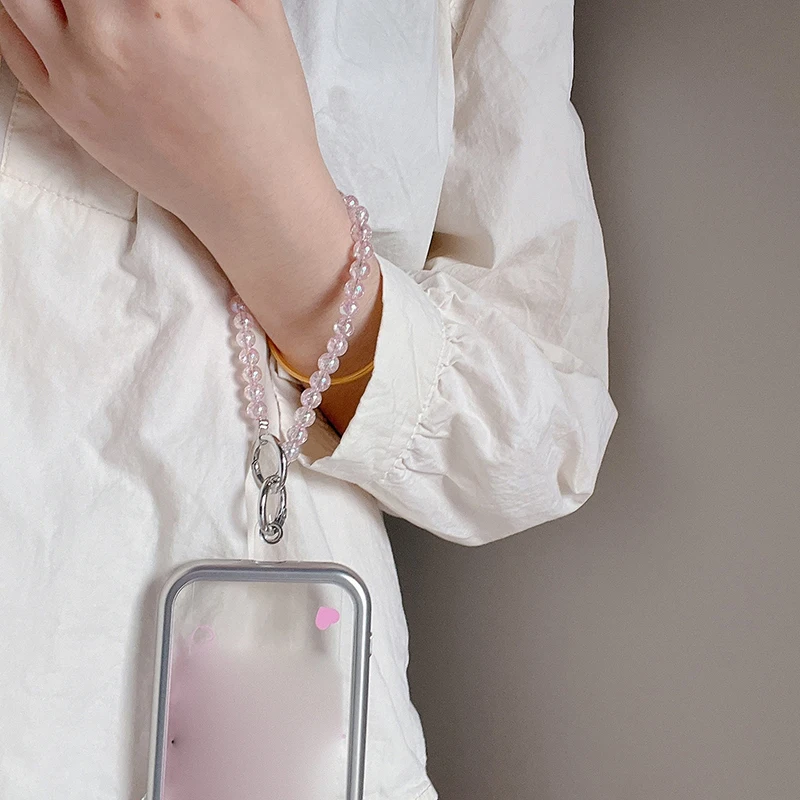 Длинный ремешок для телефона с трещинами и вышивкой из бисера