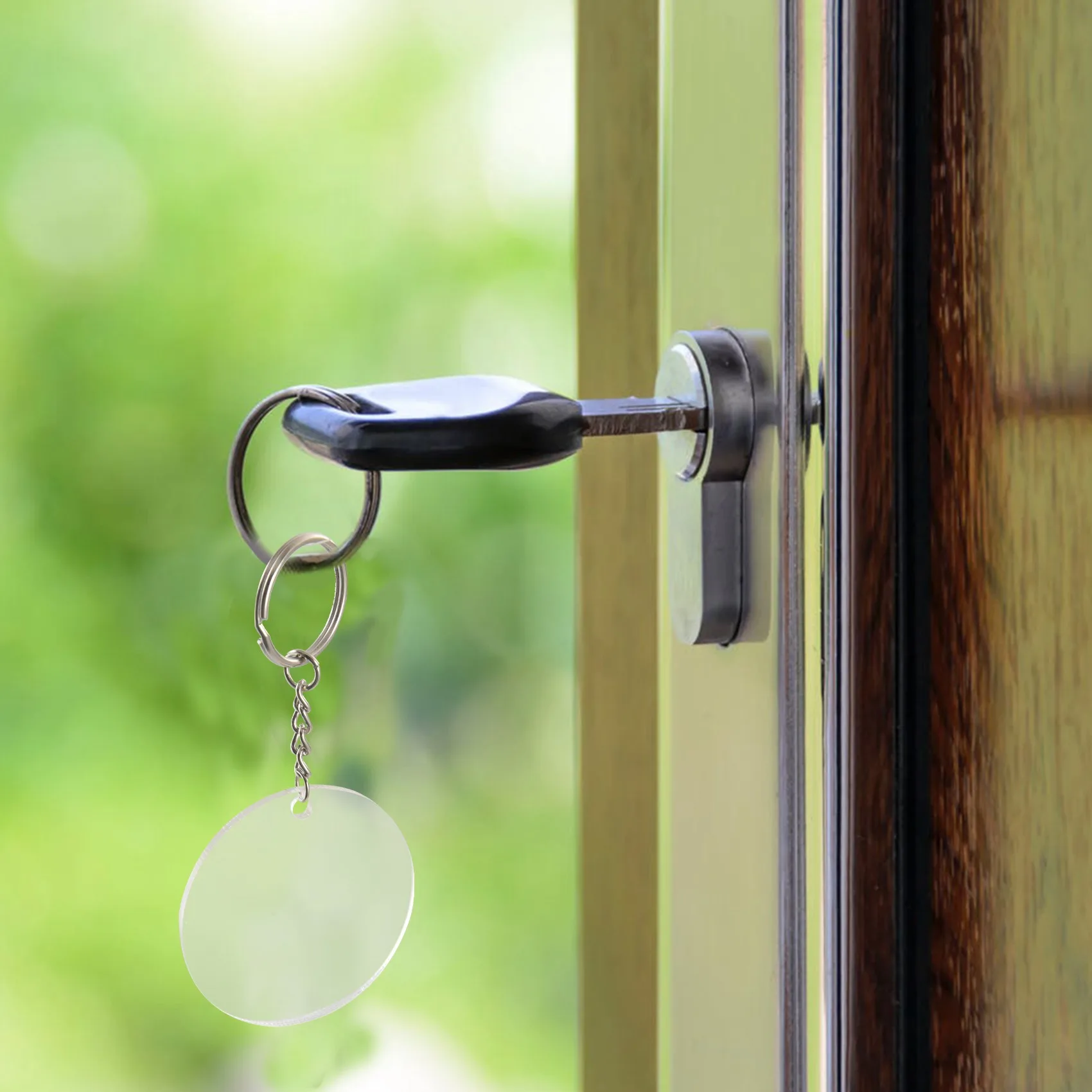 

150 Pcs 2 Inches Acrylic Transparent Discs and Key Chains Set, Clear Blank Acrylic Discs Round Keychain for DIY Projects