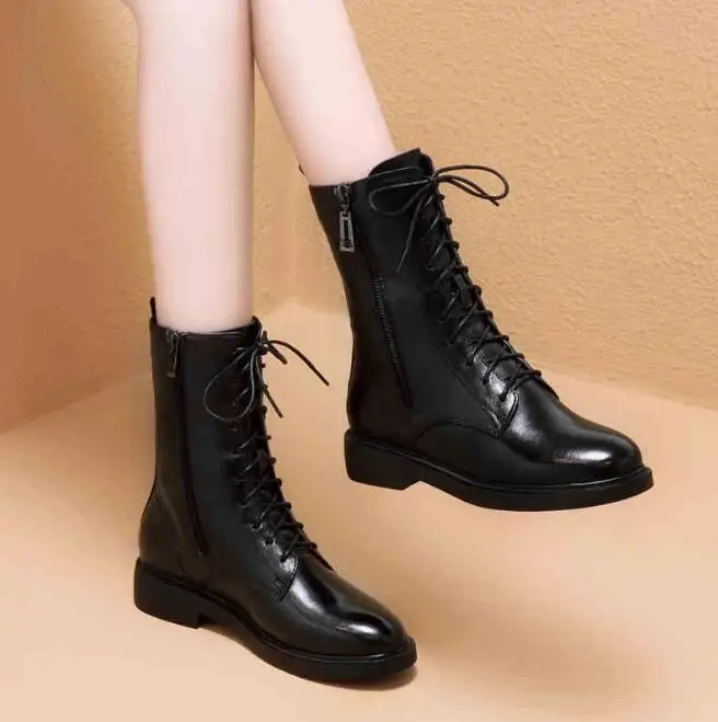 

2023 Autumn Winter Women's Flat Bottom Dr Martens Boots Famme Black Leather Warm Plush Comfortable Shoes Lace-up Mid-tube Boots