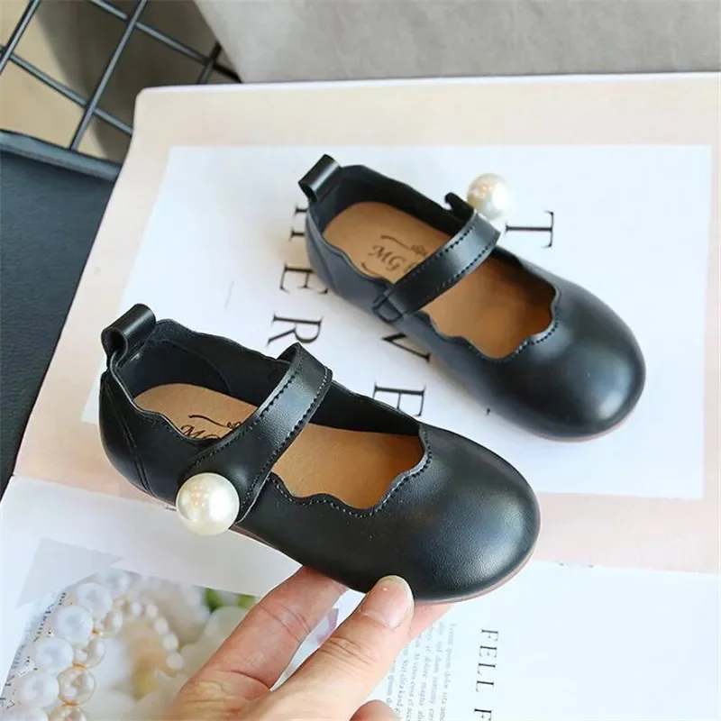 

Маленькие кожаные туфли для девочек, Новинка осени 2024, модные детские танцевальные туфли принцессы, детская обувь для выступлений с жемчугом
