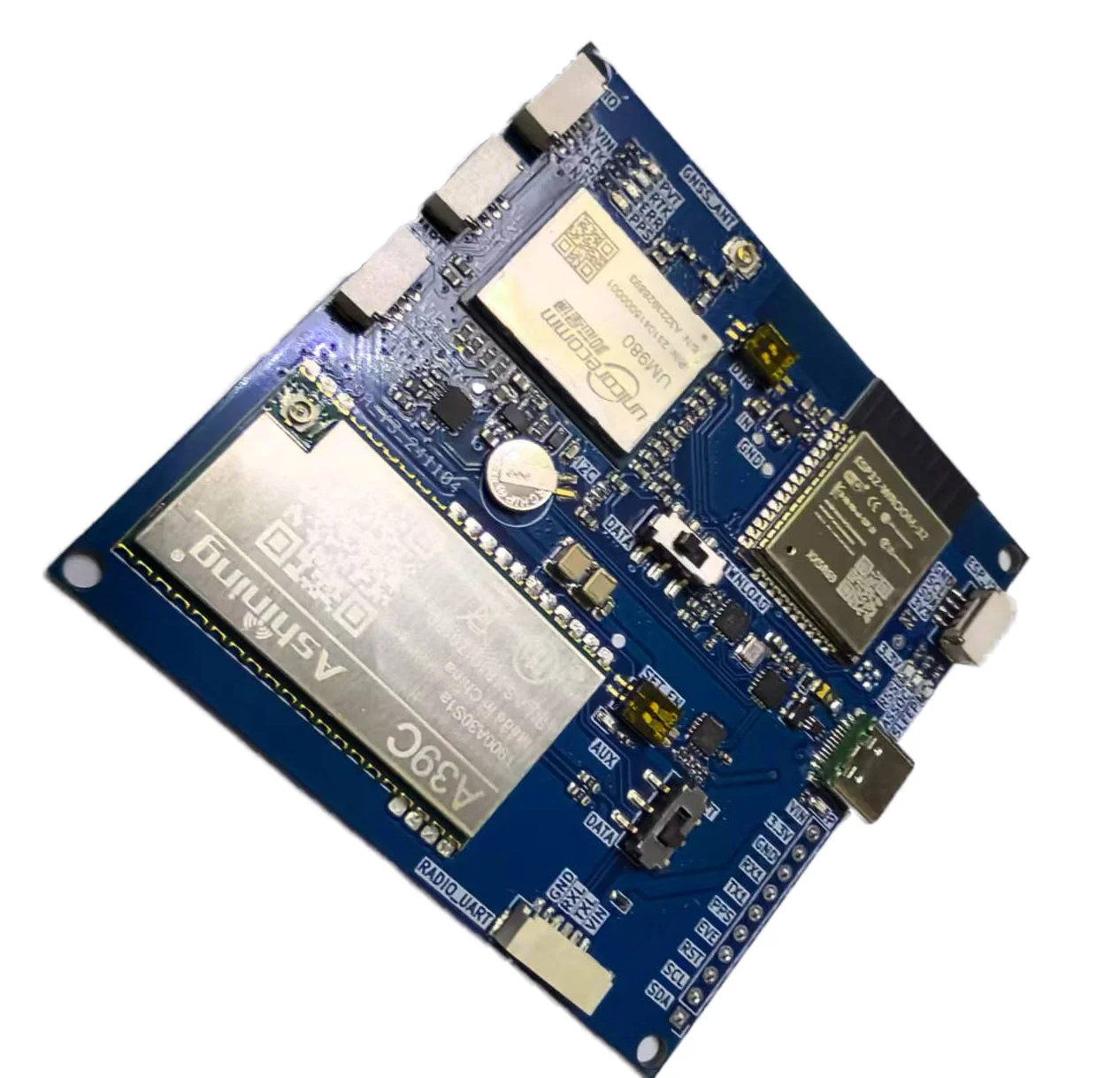 Фото Высокоточный навигационный модуль RTK UM980 ESP32 LORA для беспилотных газонокосилок №4