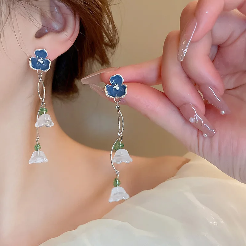 

Minar Handmade Blue Enamel Flower Long Drop Earrings for Women Girls White Acrylic Floral Leaves Tassel Earring Wedding Jewelry