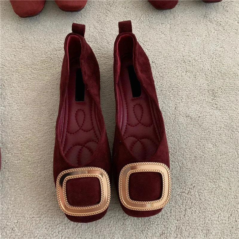 

2022 Womem Soft Flock Flat Square Toe Shallow Slip on Shoes New Fashion Summer Casual Metal Decoration Dress Ladies Footwear