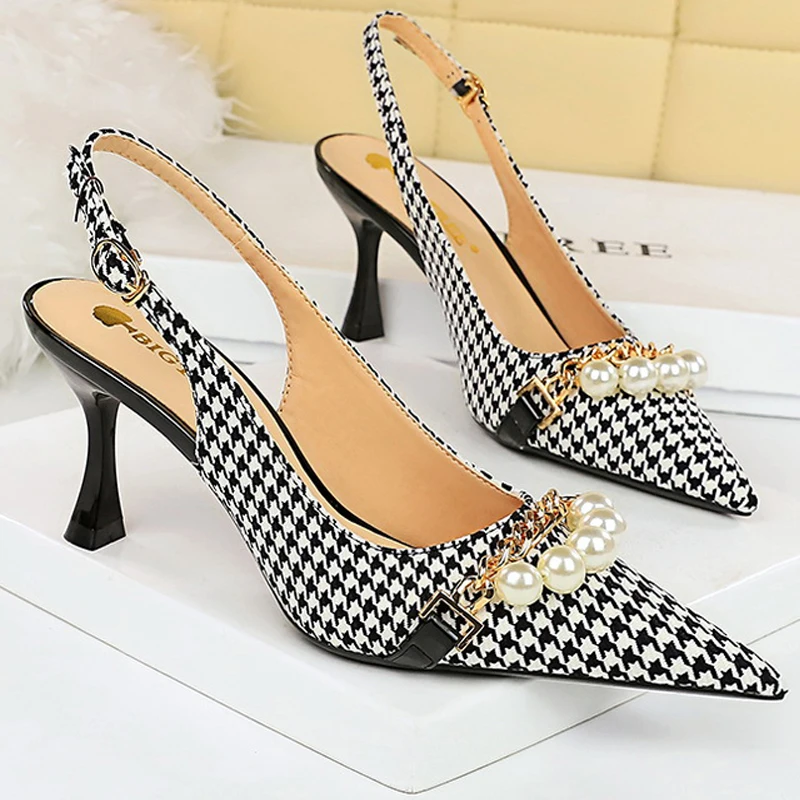 

BIGTREE Shoes Summer Kitten Heels Women New Pearl Metal Chain Lady Pumps Luxury Banquet Shoes Hollow Out Women Sandals High Heel