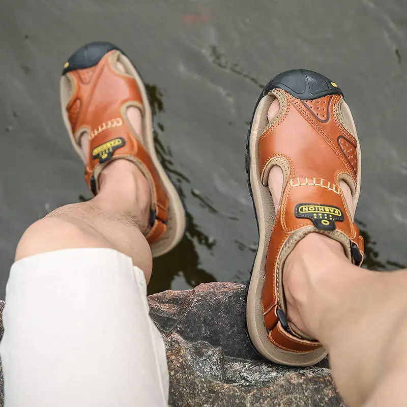 

Booties Slippers House Man Wit Chef Shoes Casual Leatherette Man Sneakers Techwear Chunky Sandals Designer Luxury 2021 Tennis